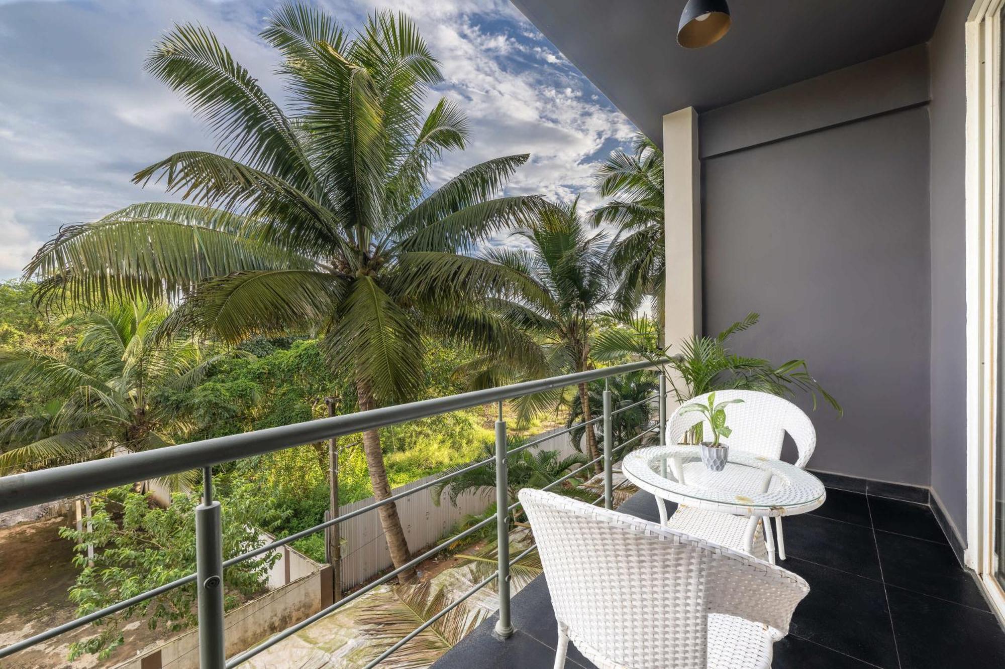 Echor Samara Morjim Goa Sea View Restro Hotel Bagian luar foto