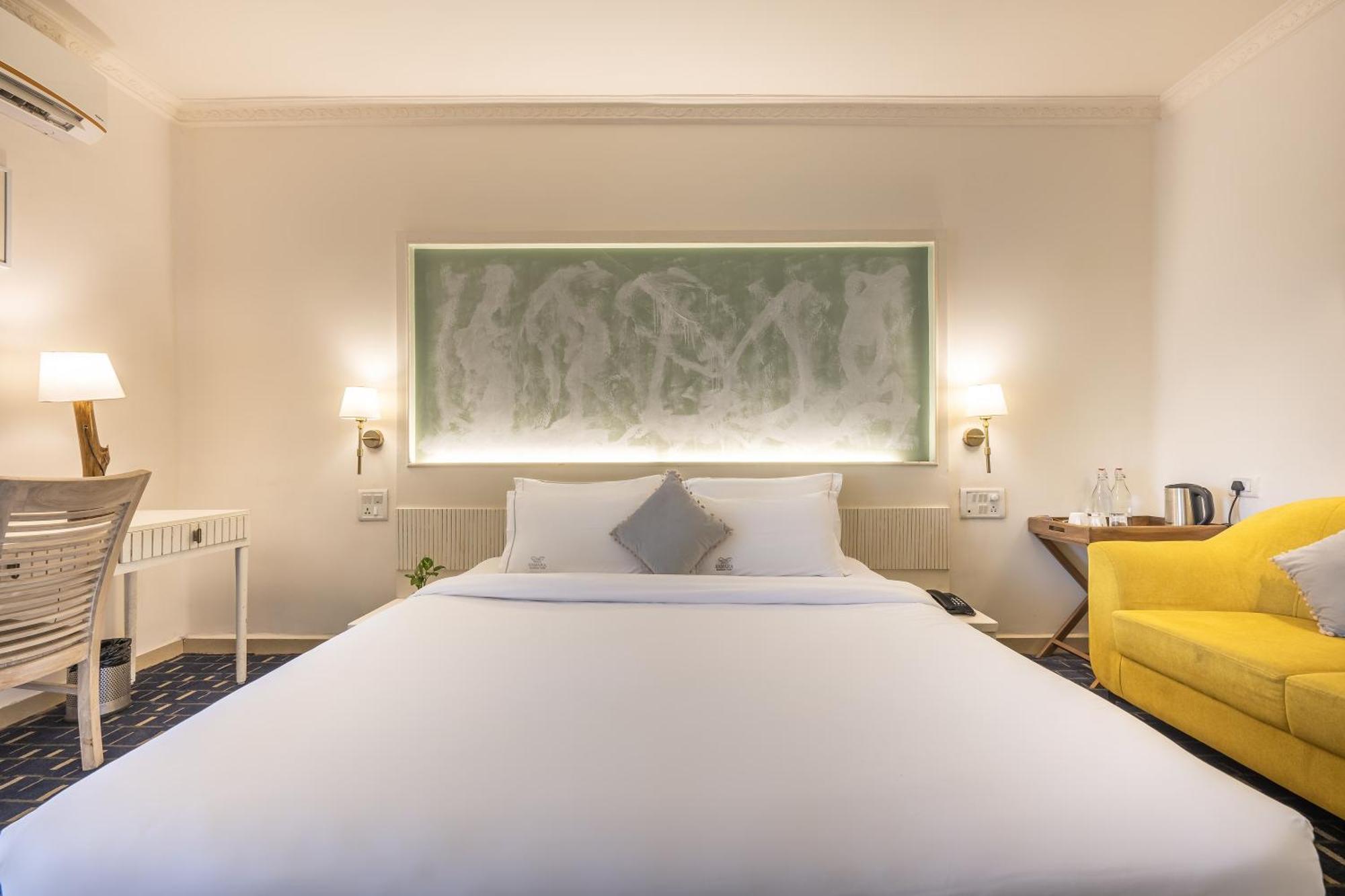 Echor Samara Morjim Goa Sea View Restro Hotel Bagian luar foto